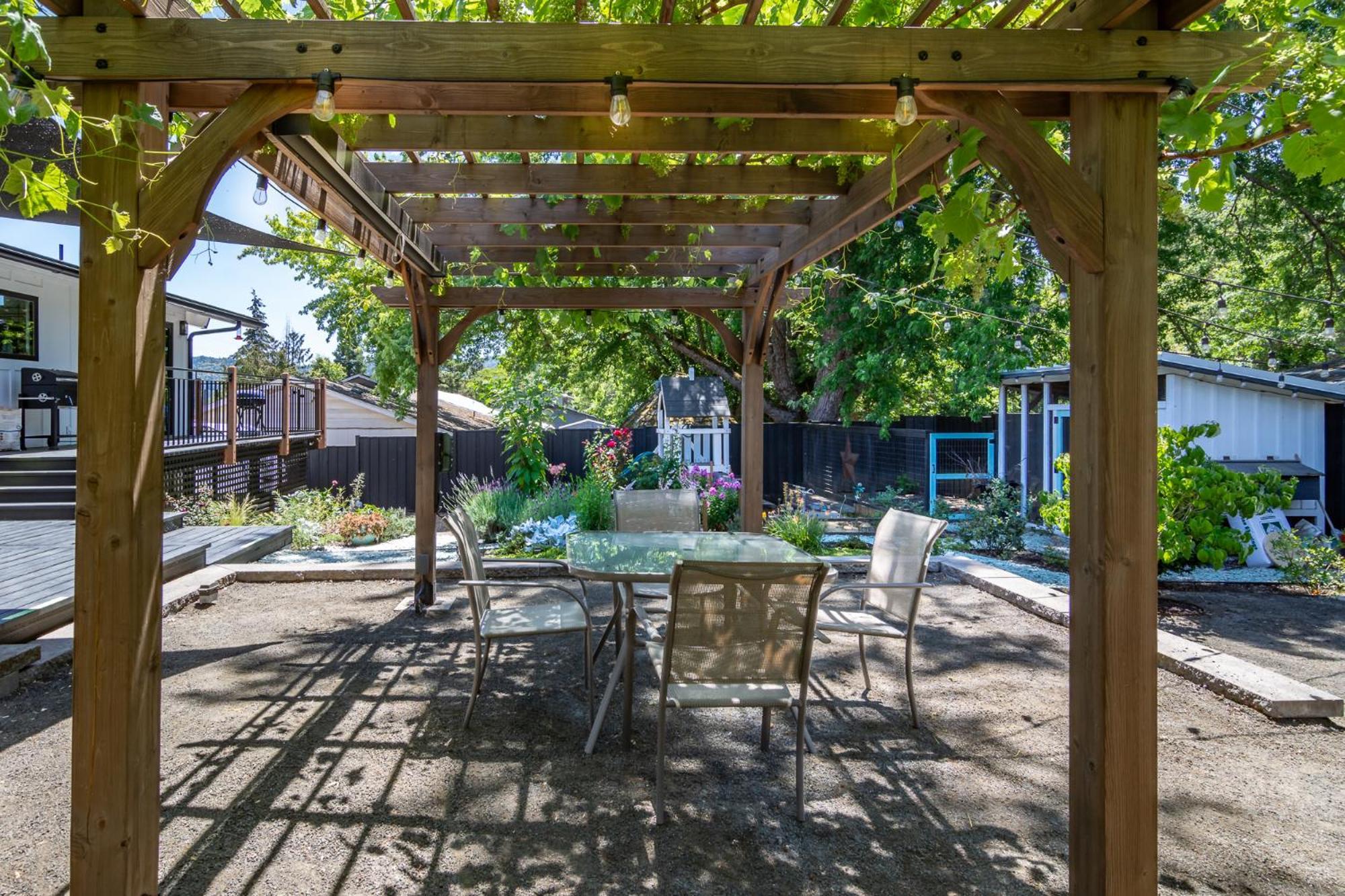 Hotel Chic Rv Retreat, Stunning Yard In Roseburg Exterior foto